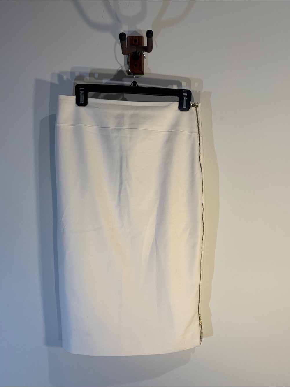 Express Cream Pencil Skirt with Side Zip Detail
